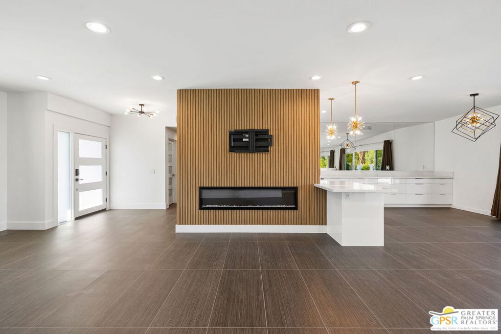 Silver Spur Ranch - Residential Lease