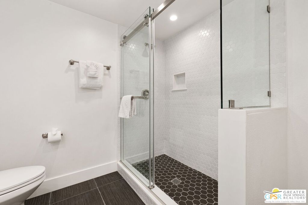 Silver Spur Ranch - Residential Lease