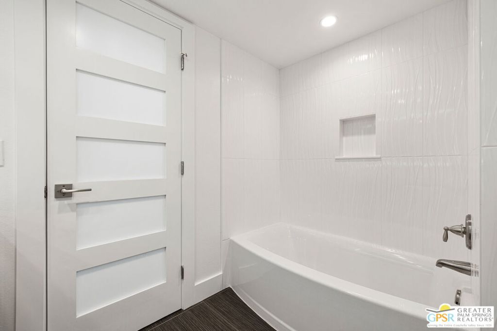 Silver Spur Ranch - Residential Lease