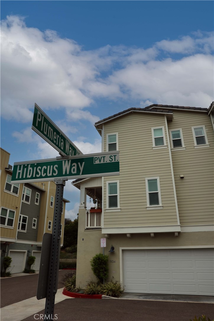 1104 Hibiscus Way