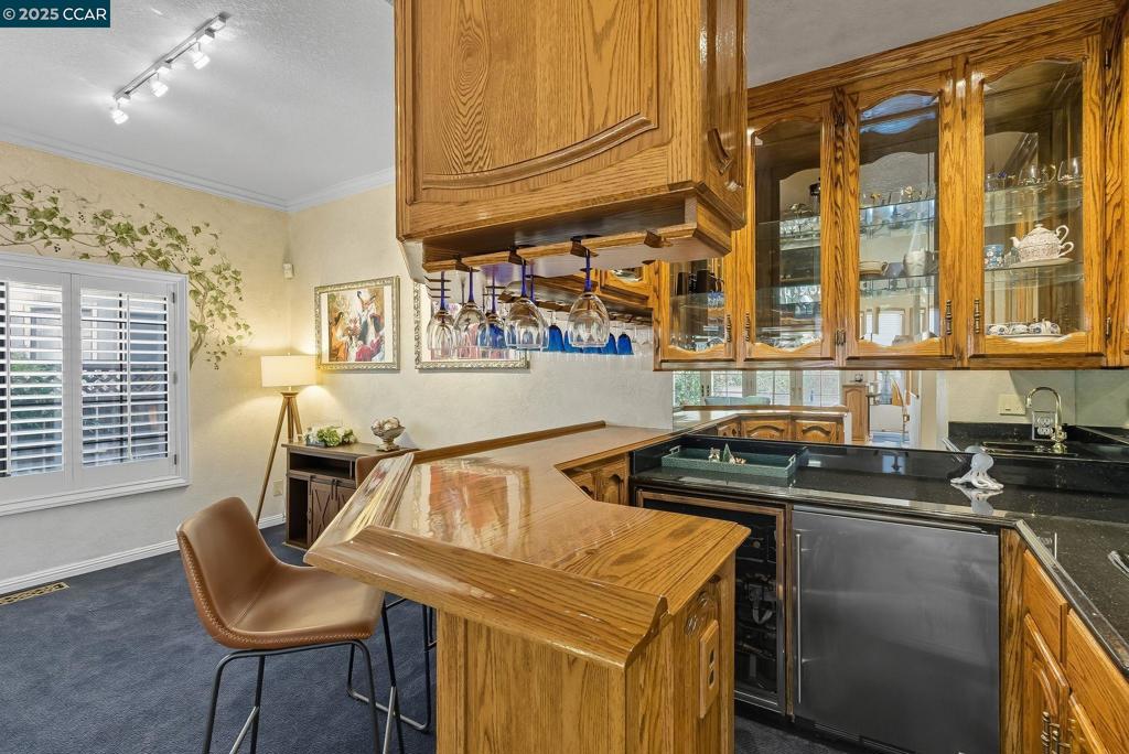 BLACKHAWK C. C. - Residential