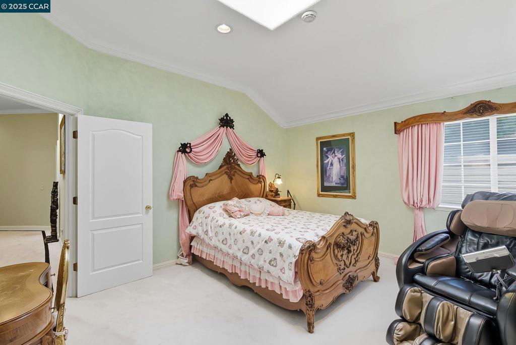 BLACKHAWK C. C. - Residential