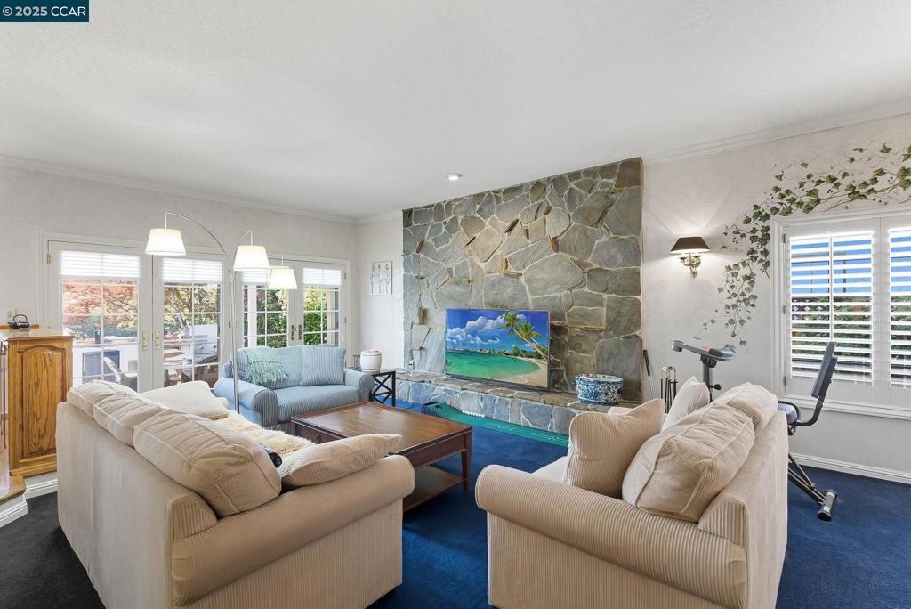 BLACKHAWK C. C. - Residential