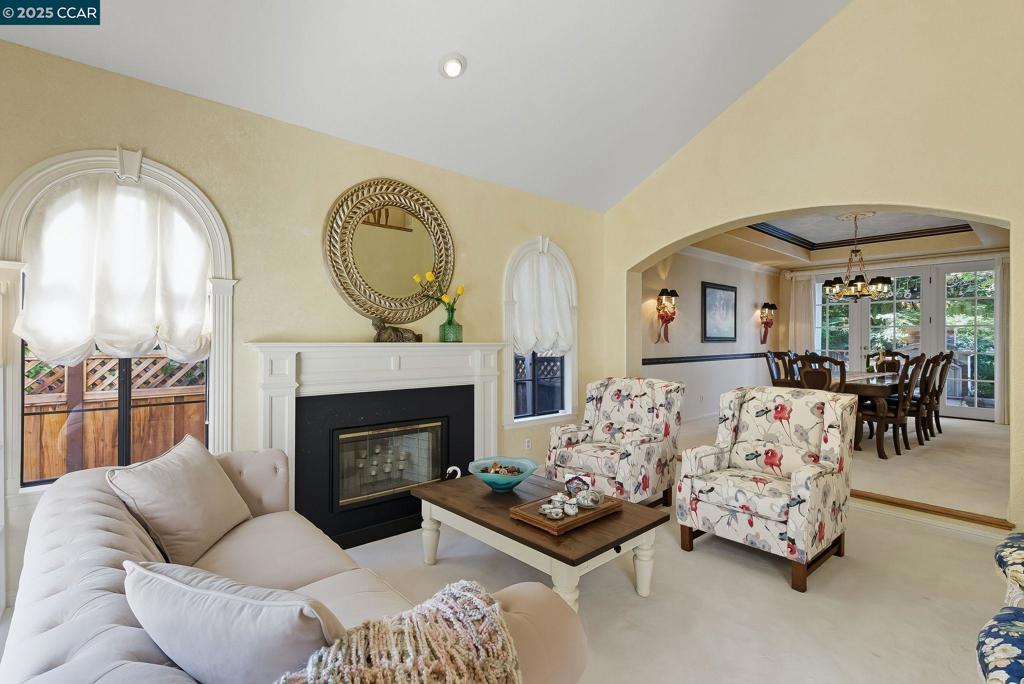 BLACKHAWK C. C. - Residential