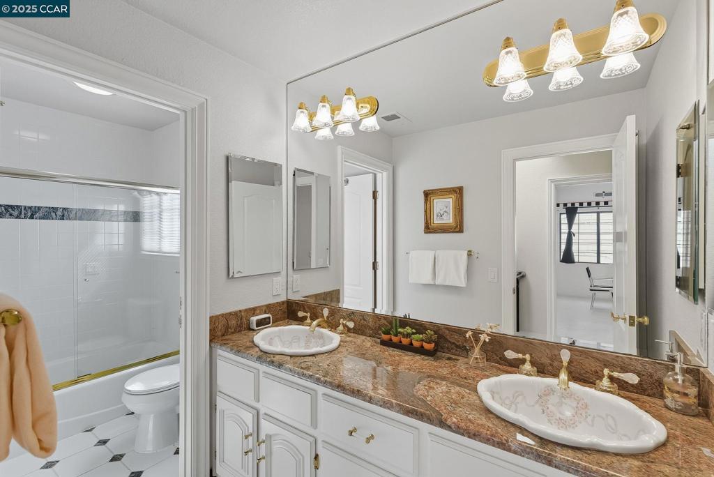 BLACKHAWK C. C. - Residential