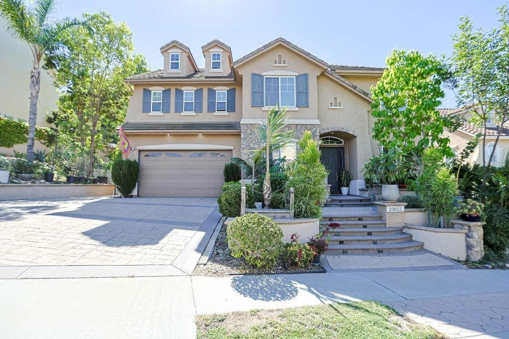23612 Bradbury