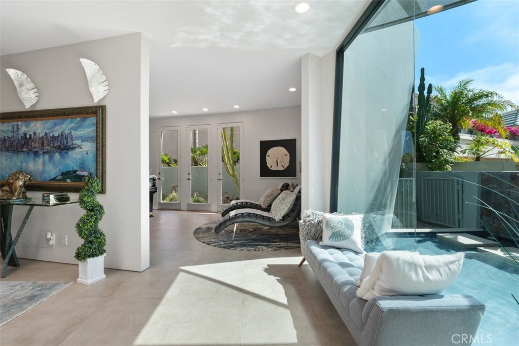 Photo of 616 Bolsana Drive, Laguna Beach, CA 92651 (MLS # LG26159886)