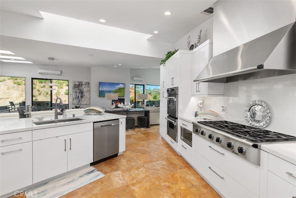 616 Bolsana Drive, Laguna Beach CA 92651 - Photo 17