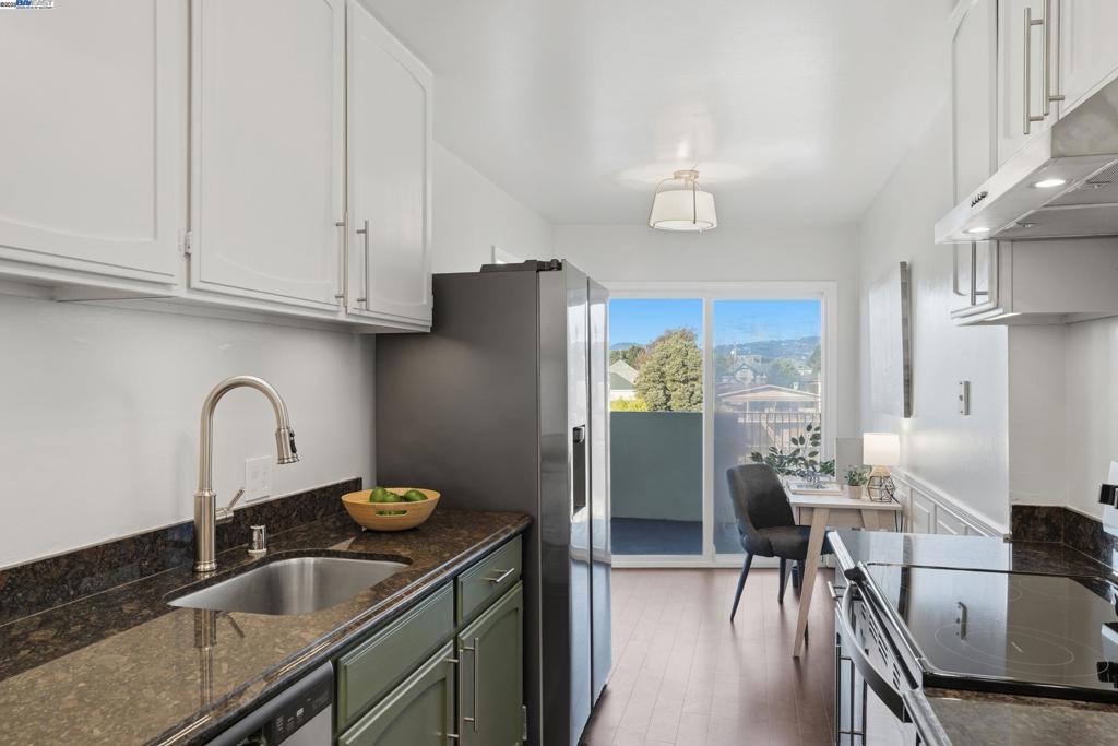 ST. FRANCIS - Residential