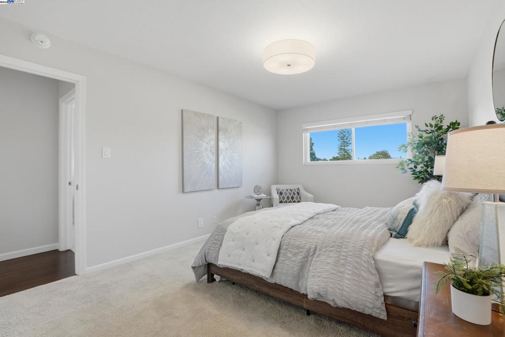 ST. FRANCIS - Residential