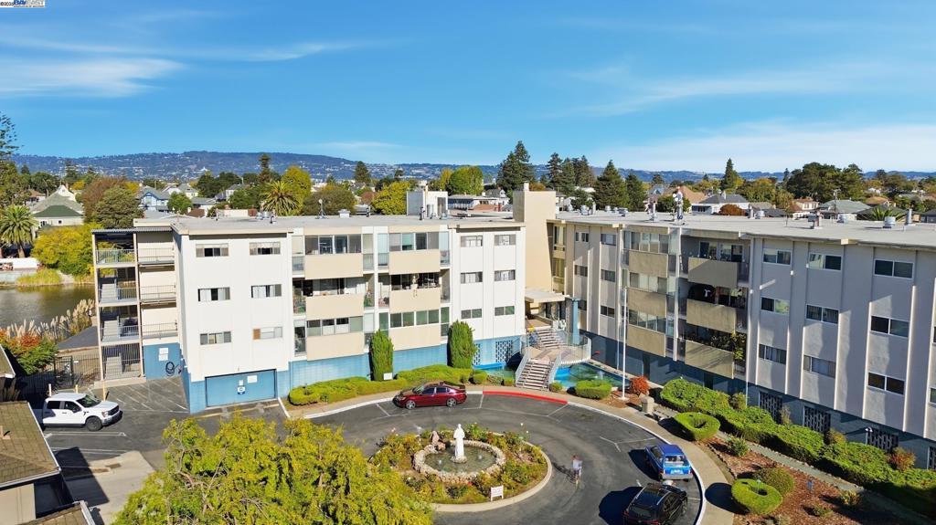 ST. FRANCIS - Residential