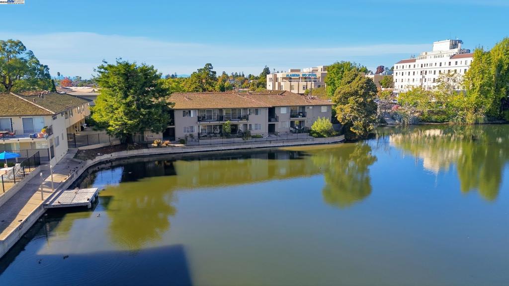 ST. FRANCIS - Residential