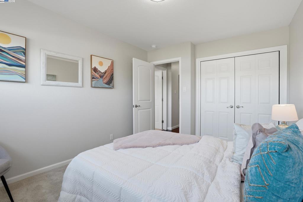 ST. FRANCIS - Residential