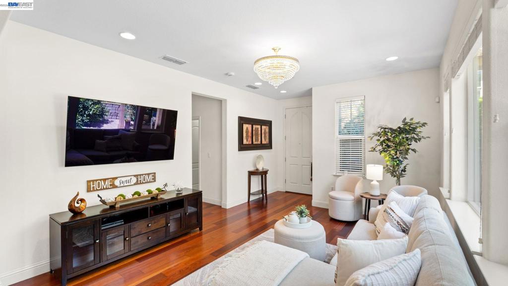 3207 Vittoria Loop