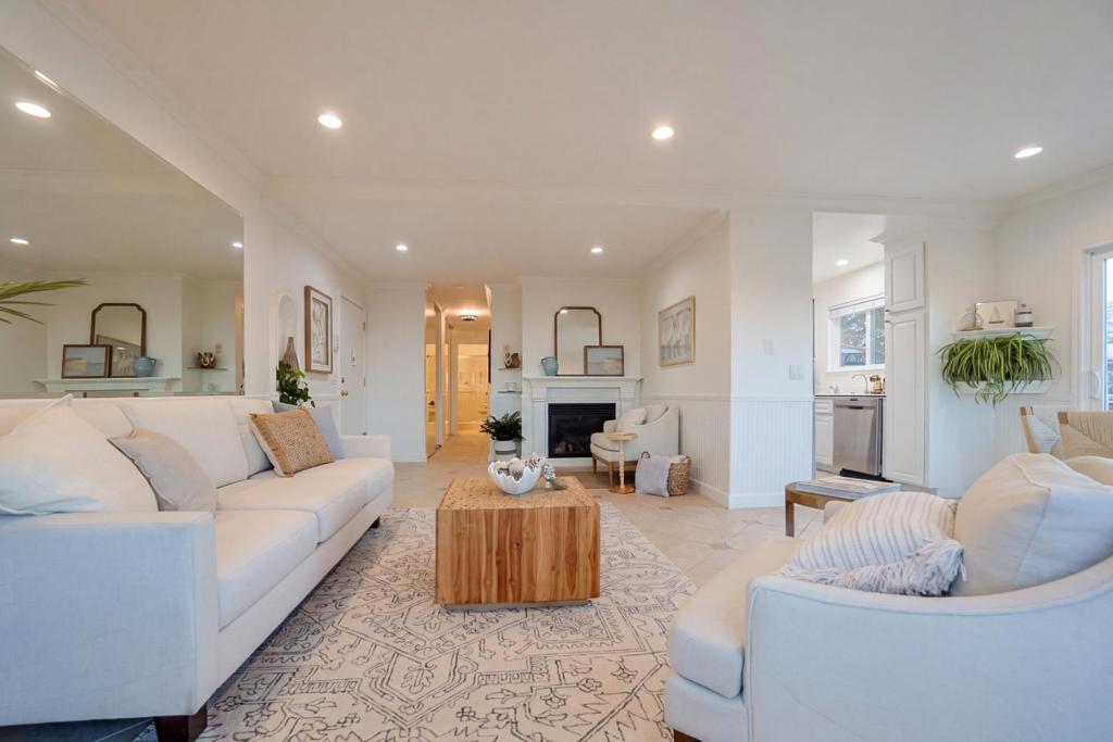 4820 Opal Cliff Drive 103