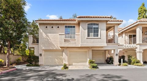 Photo of 8215 E White Oak Rdg, Orange, CA 92869 (MLS # PW26046244)