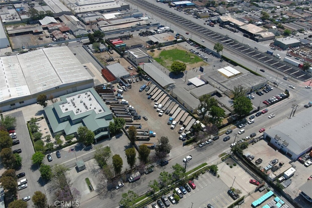 406 E El Segundo Boulevard