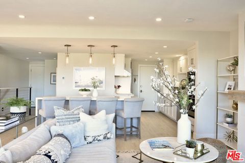 Photo of 23908 De Ville Way #B, Malibu, CA 90265 (MLS # 26660459)