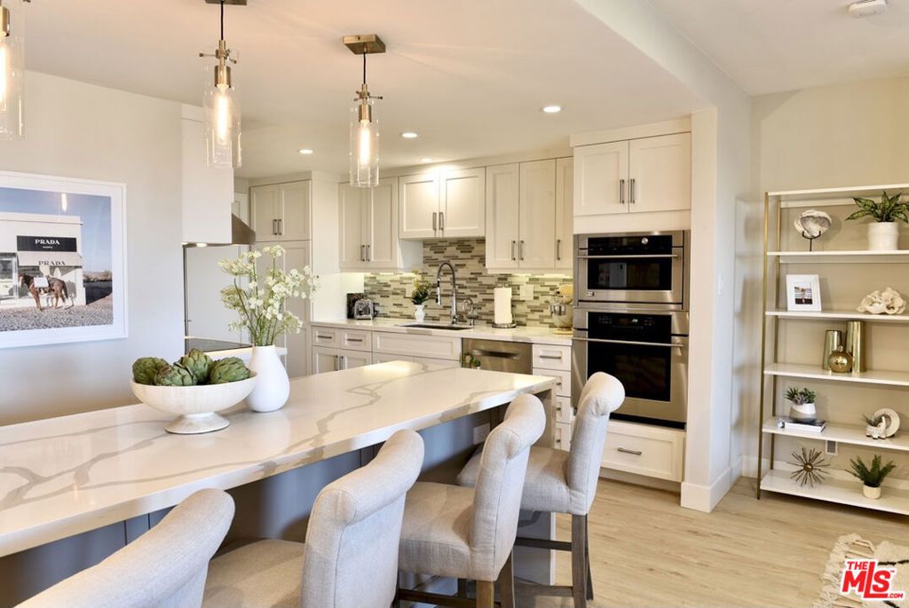 Photo of 23908 De Ville Way #B, Malibu, CA 90265 (MLS # 26660459)