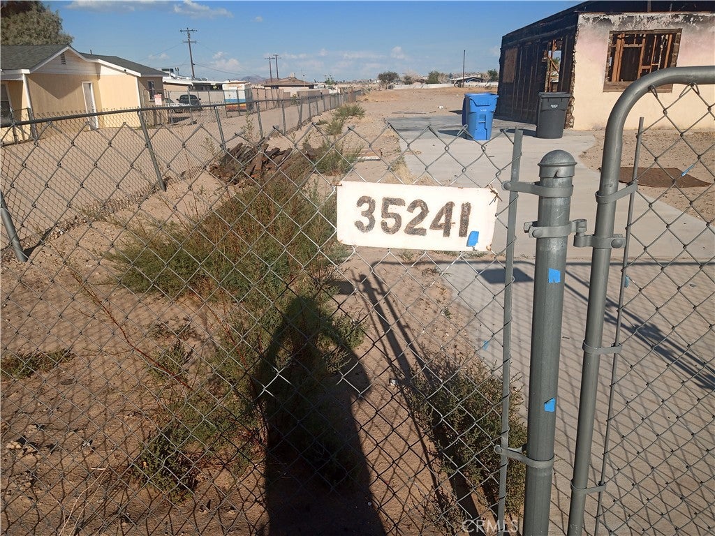 35241 Cedar