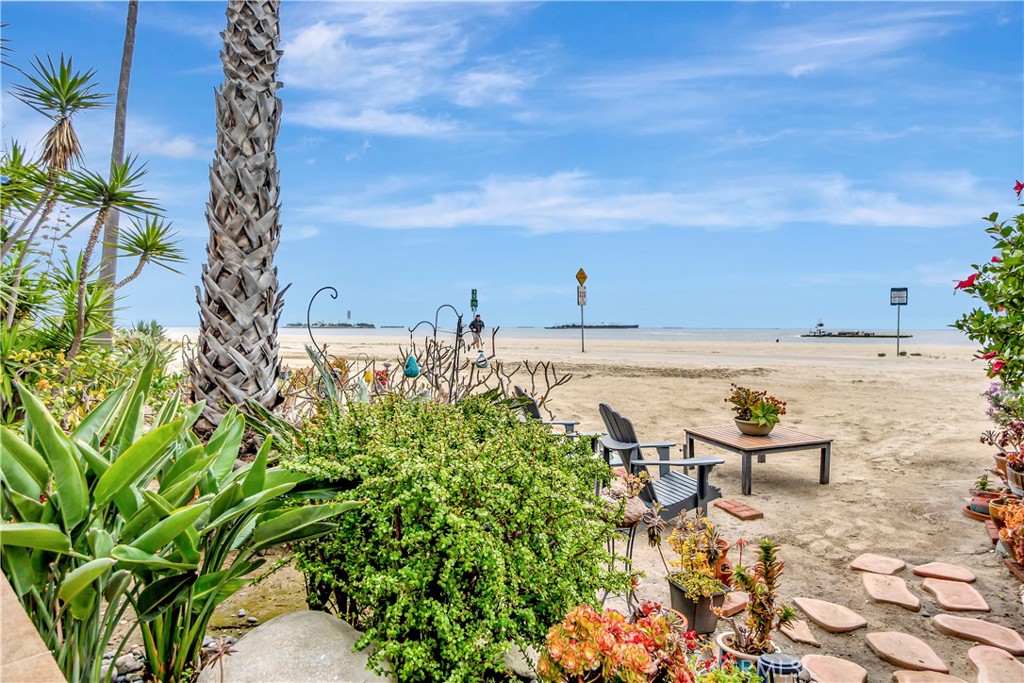 1200 E Ocean Boulevard 12