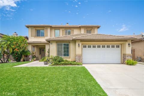 Photo of 17314 Redmaple Street, Fontana, CA 92337 (MLS # CV26160329)