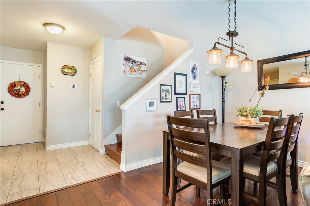 1182 Mountain Gate