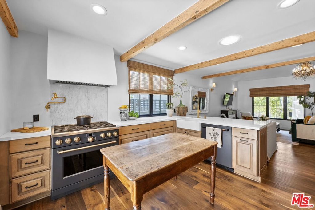 Photo of 8961 Dicks Street, West Hollywood, CA 90069 (MLS # 25592547)