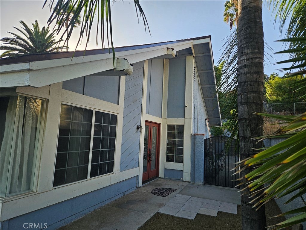 Properties 2 7907 Standish Avenue