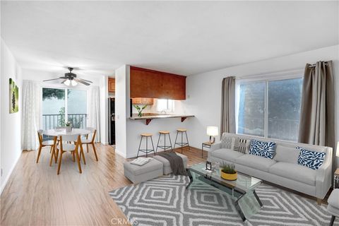 Photo of 1637 E 5th Street #204, Long Beach, CA 90802 (MLS # SB26027933)