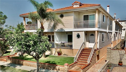 Photo of 4441 Farquhar AVE, Los Alamitos, CA 90720 (MLS # PW26190534)