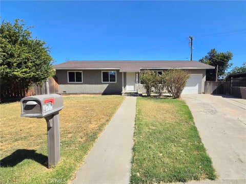 Photo of 822 Walnut DR, Gustine, CA 95322 (MLS # PT26215211)