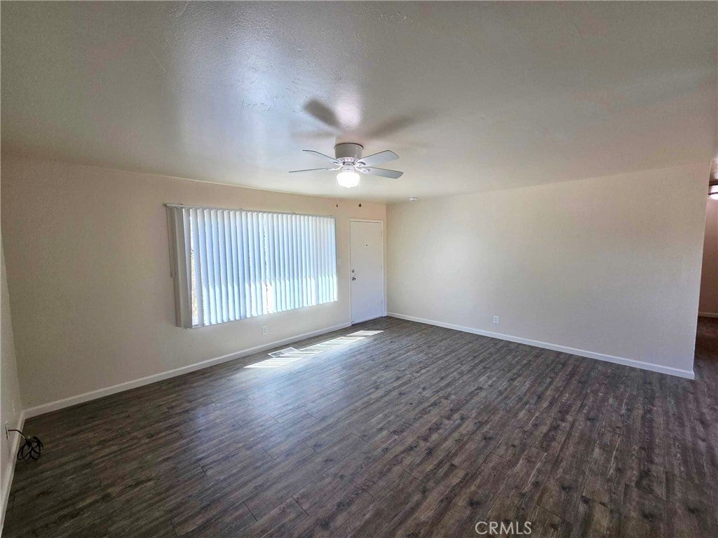 822 Walnut