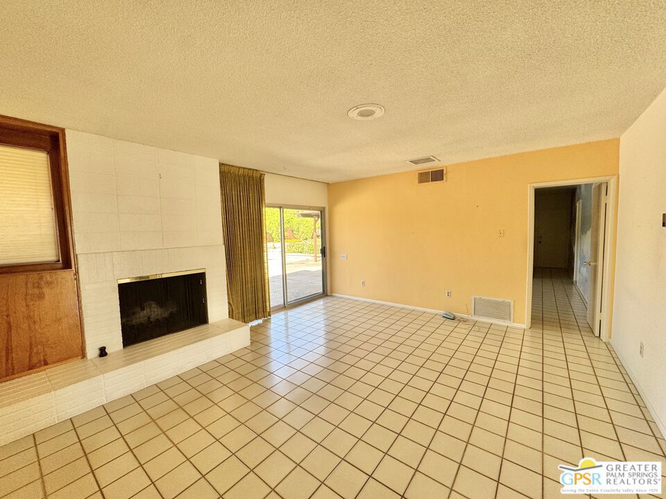 634 E Palo Verde Avenue