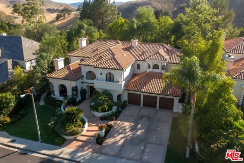 Photo of 5209 Newcastle Lane, Calabasas, CA 91302 (MLS # 26902481)