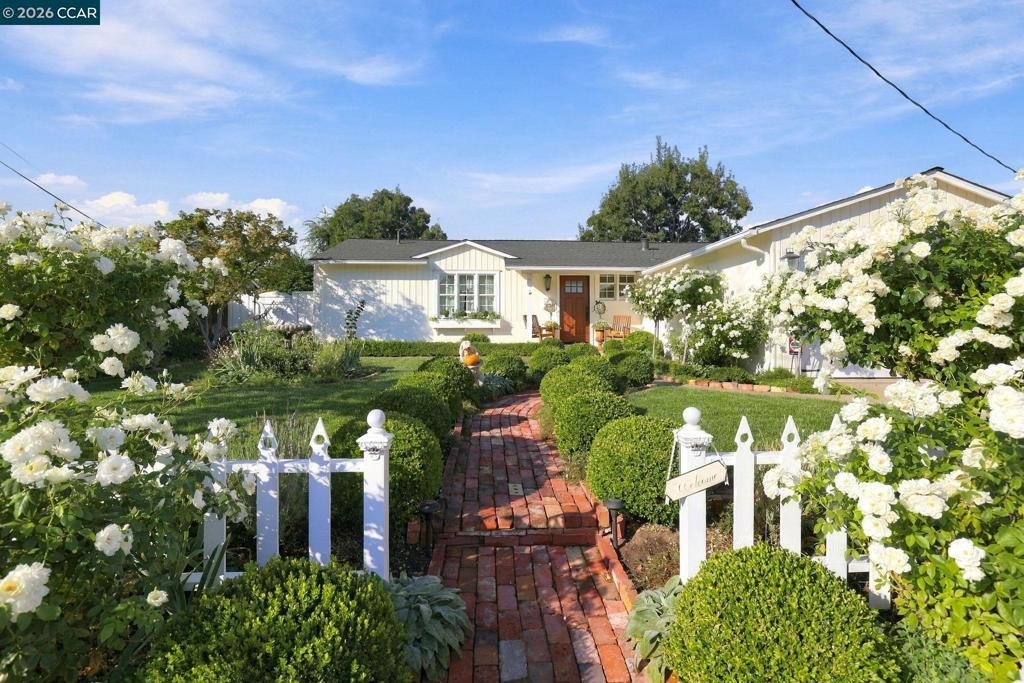 3111 Baker Dr