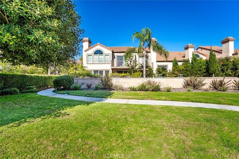 Photo of 34 Via Bacchus, Aliso Viejo, CA 92656 (MLS # OC25236229)