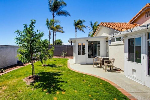 Tiny photo for 1738 Corte Viejo, Oceanside, CA 92056 (MLS # NDP2605218)