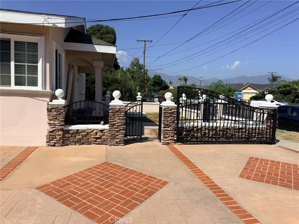 4809 Rio Hondo