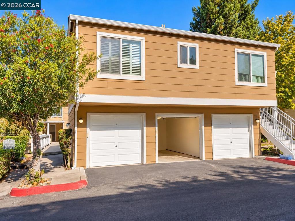 175 Village Pl