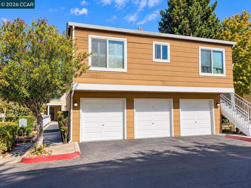 175 Village Pl
