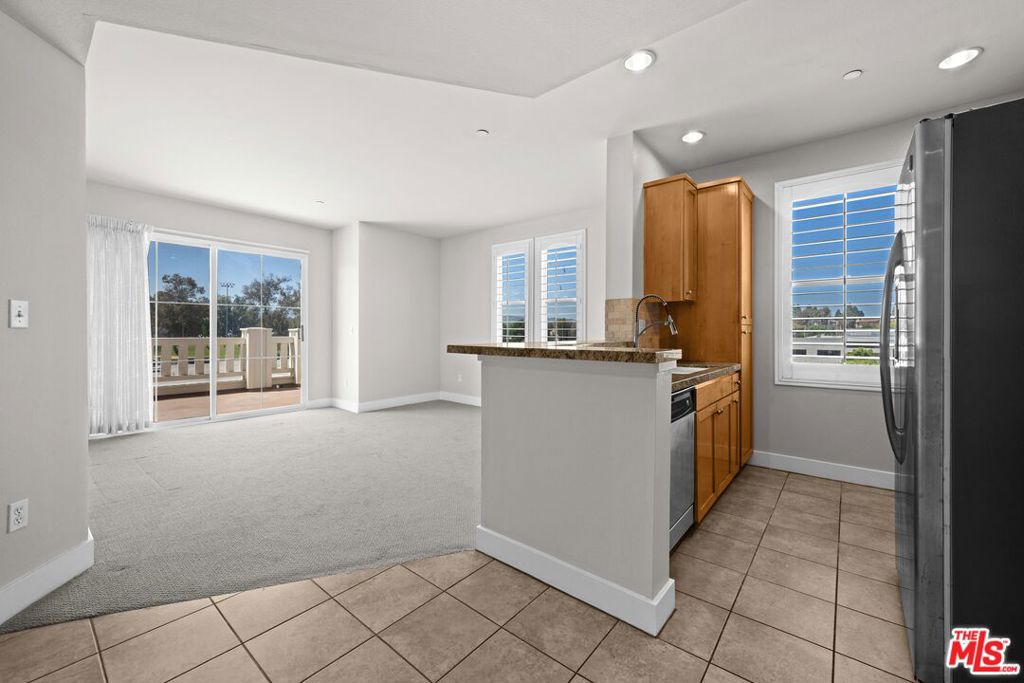2367 Jefferson Street 320