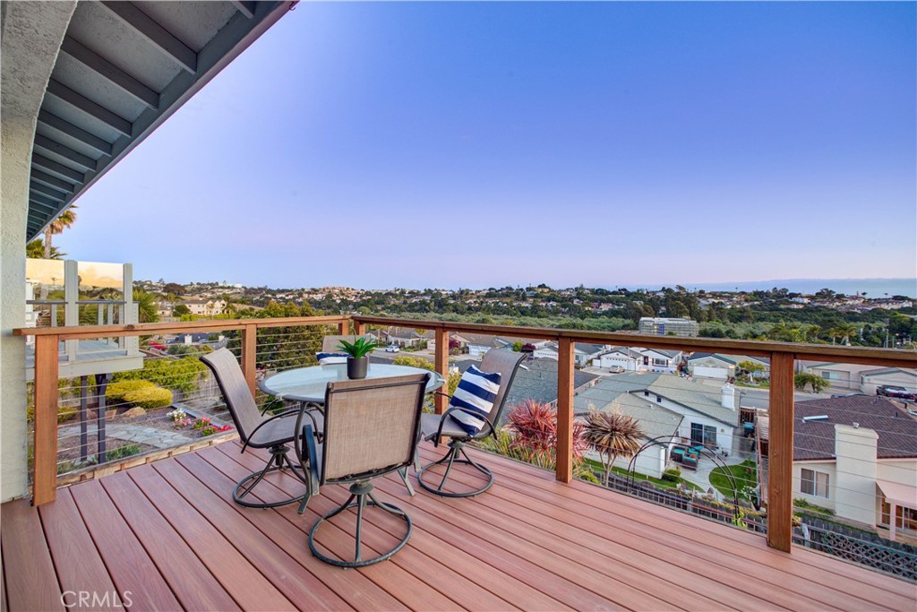 650 Vista Pacifica Circle