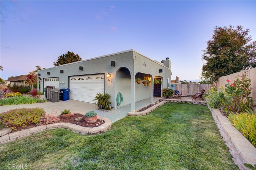 650 Vista Pacifica Circle