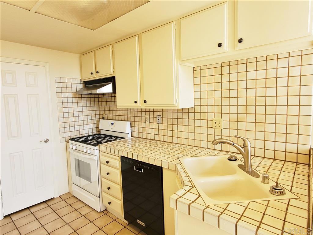 LAC - Residential Lease