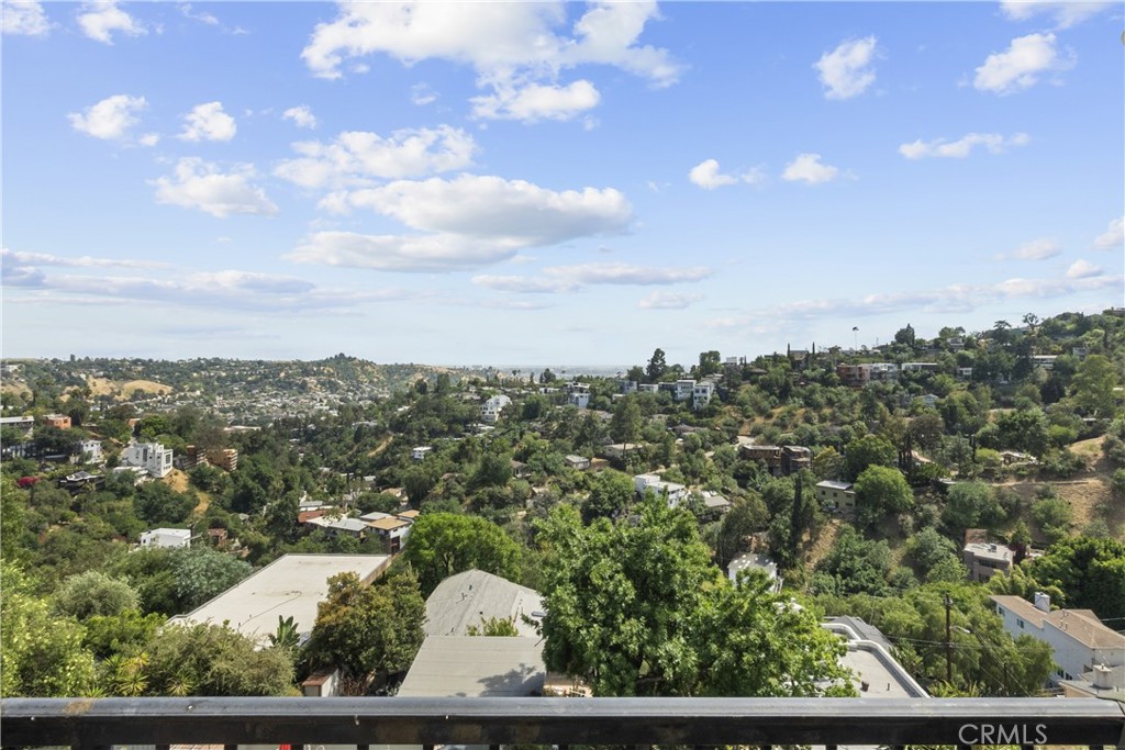 Properties 2 633 Sunnyhill Drive
