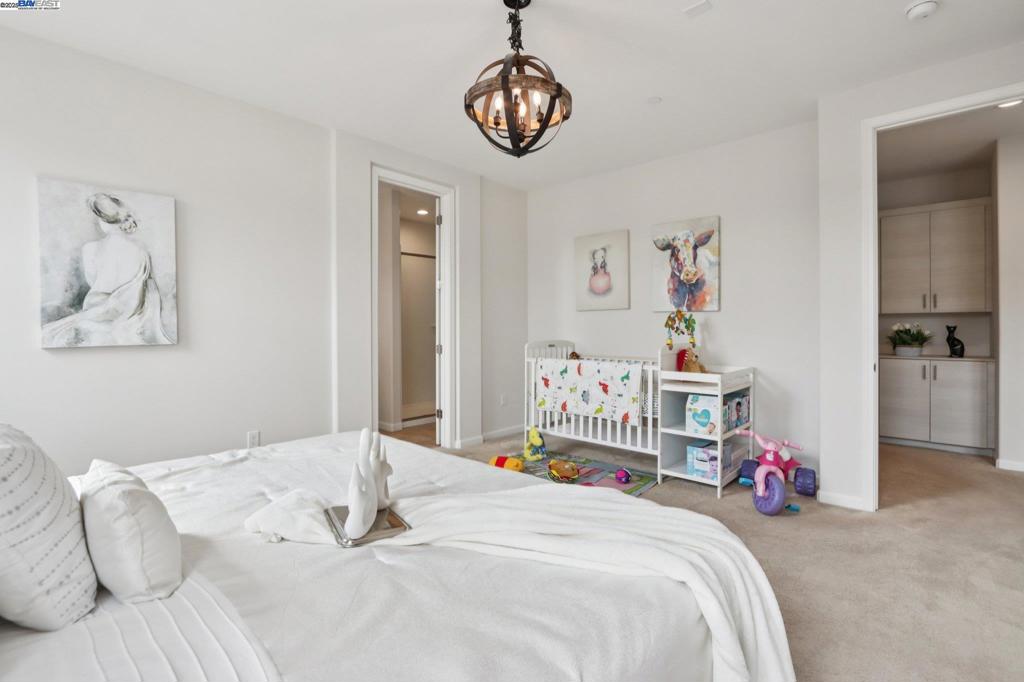MILPITAS - Residential