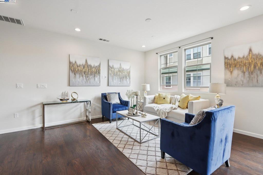 MILPITAS - Residential