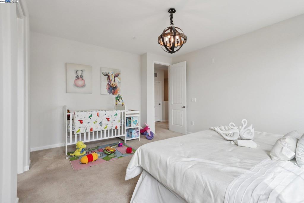 MILPITAS - Residential