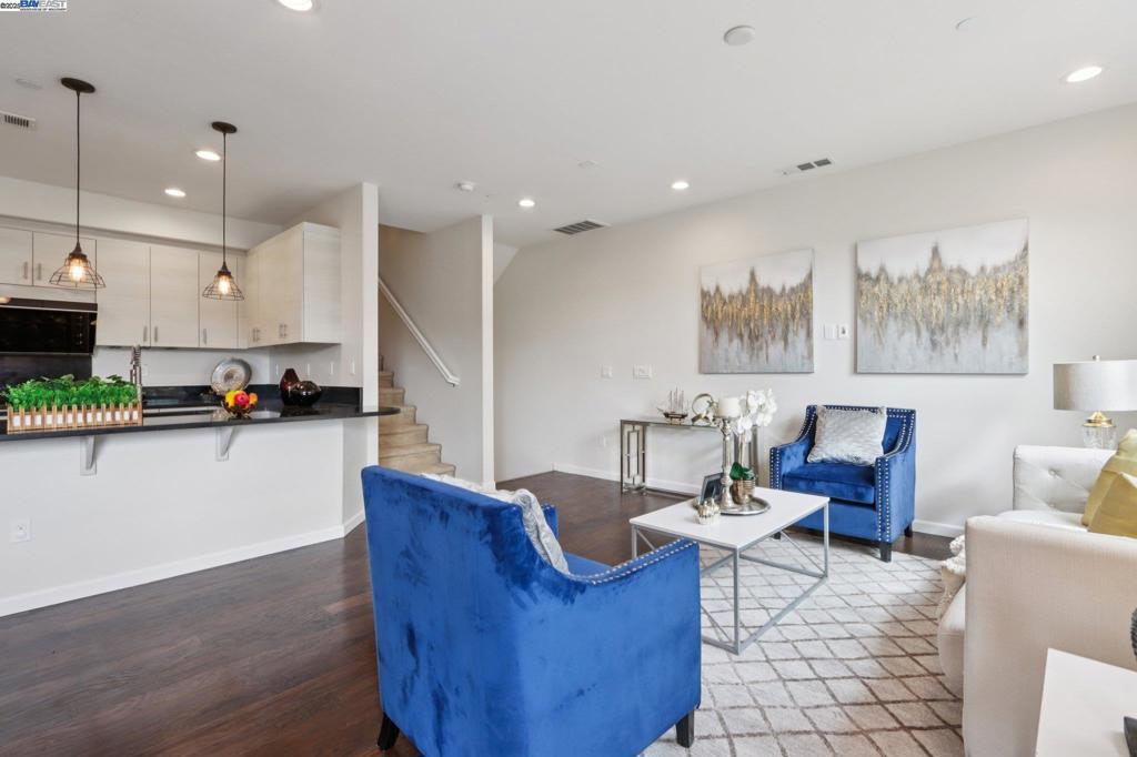 MILPITAS - Residential